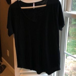 Very cute black T-shirt v neck